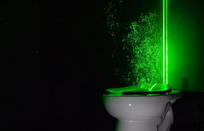 Pourquoi est-il important d’abaisser le couvercle des toilettes ? Une expérience scientifique répond – .